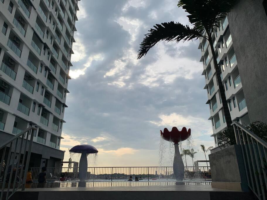 Mishal'S Homestay-Vista Bangi Studio Service Apartment Kajang Kültér fotó