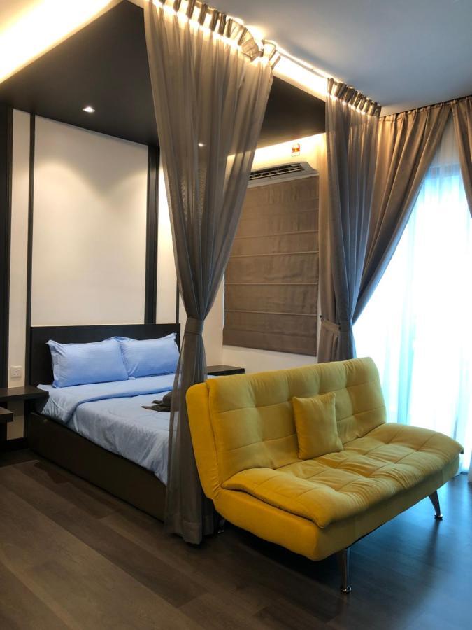 Mishal'S Homestay-Vista Bangi Studio Service Apartment Kajang Kültér fotó